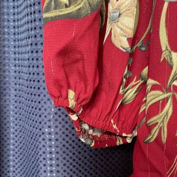 BUCKETLIST Red Floral Blouse - Picture 4 of 9